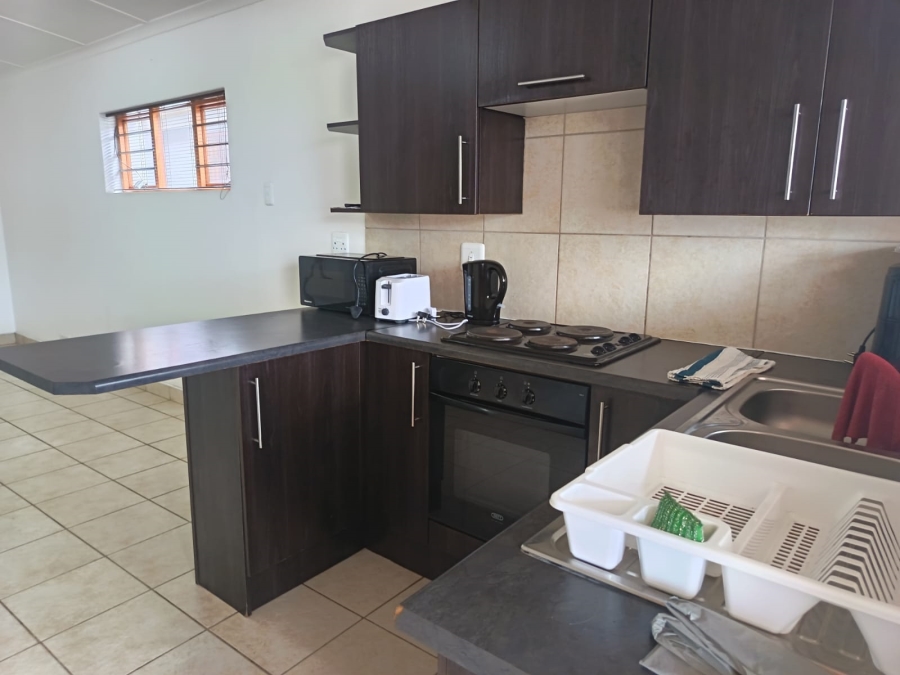 To Let 2 Bedroom Property for Rent in Jeffreys Bay Central Eastern Cape
